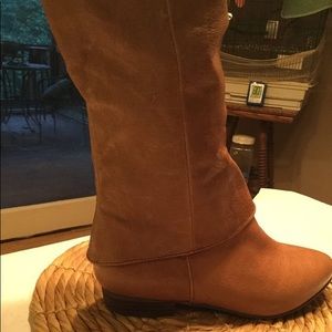 Tan leather boots NWOT